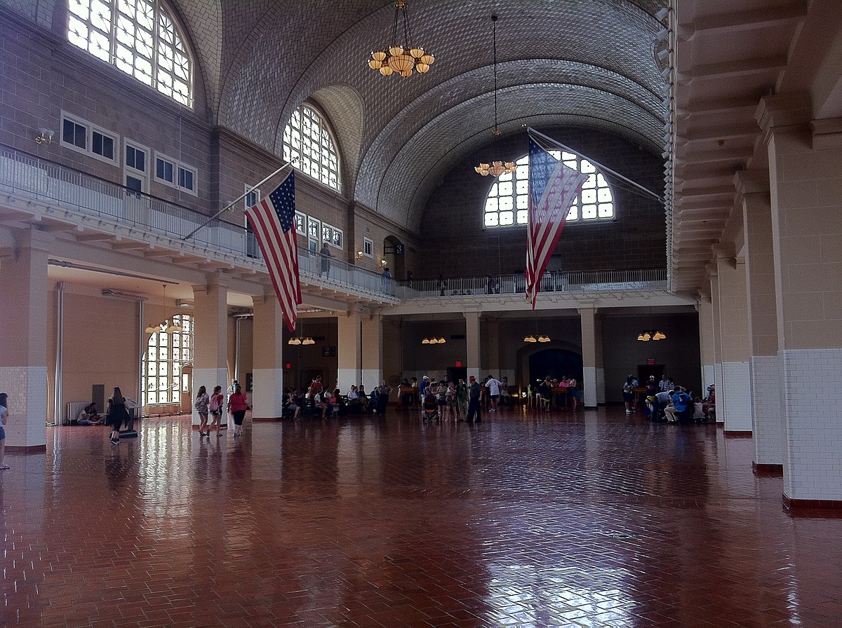 Registration_Room_at_Ellis_Island